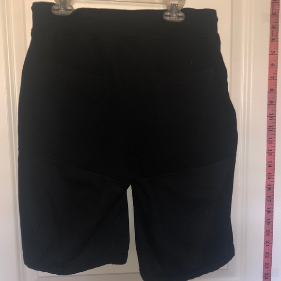 URBAN OUTFITTERS SHORTS - Picture 10 of 10